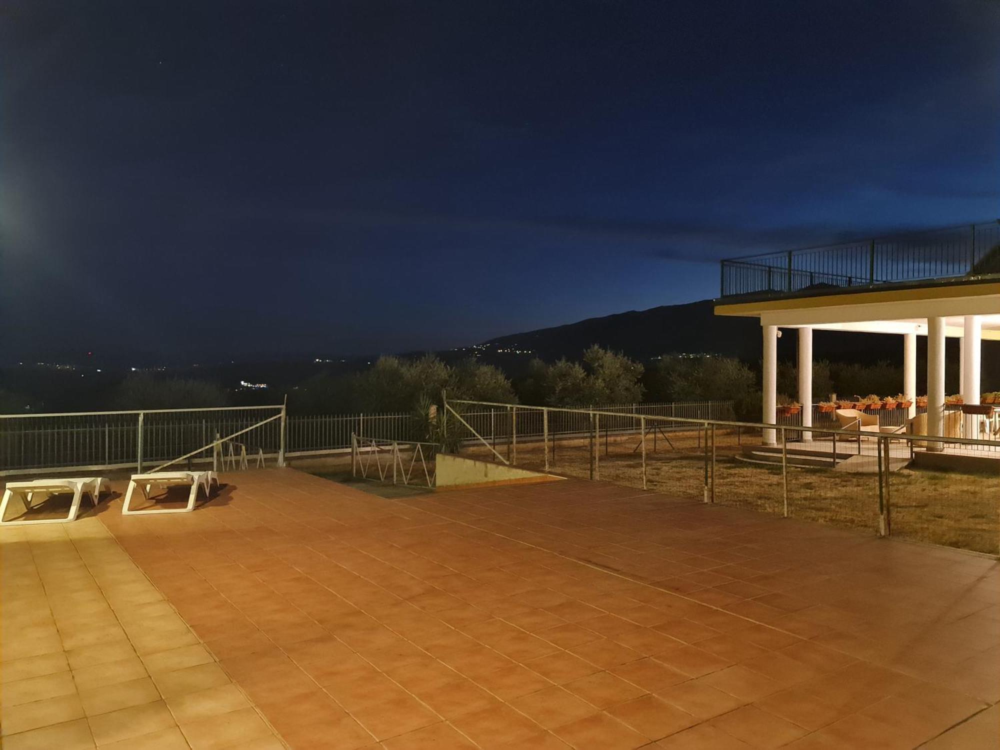 B&B La Petrosa Frascineto Exterior foto